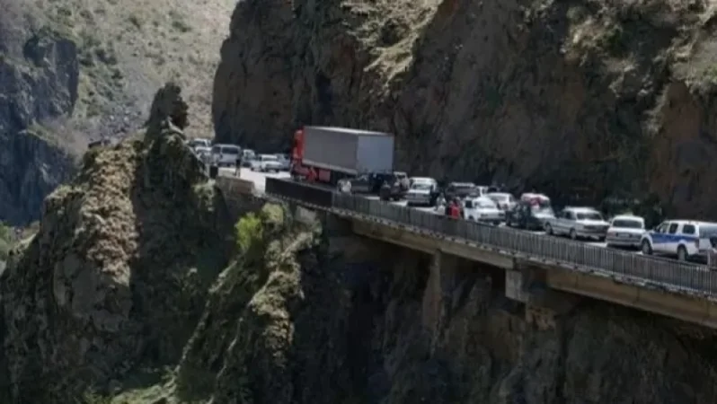 Վերին Լարս-Կազբեկի անցակետում իրավիճակը կարգավորված է. Վրաստանի ՆԳՆ