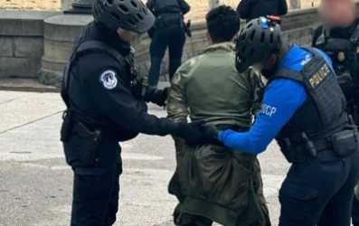 ԱՄՆ Կոնգրեսի շենքի մոտ երիտասարդ է ձերբակալվել․ նա զինված է եղել