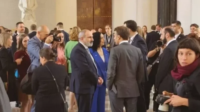 Մեկնարկել է Փաշինյանի, Ալիևի, Մակրոնի ու Միշելի առանձնազրույցը