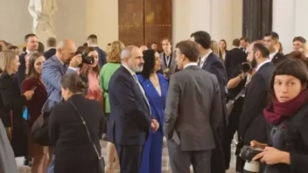 Մեկնարկել է Փաշինյանի, Ալիևի, Մակրոնի ու Միշելի առանձնազրույցը