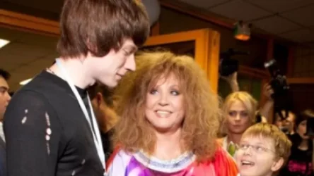 Ալլա Պուգաչովայի թոռը մոբիլիզացվել է, նրան զինվորական կետ են տարել թատրոնից