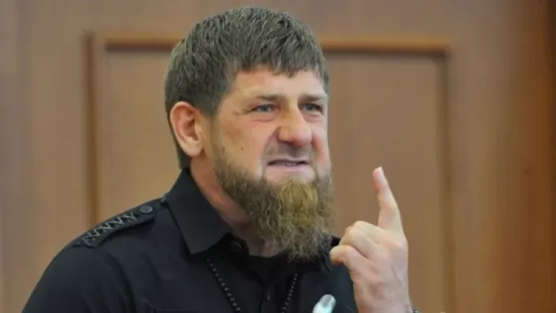 «Նմաններին խորհուրդ եմ տալիս հագնել կիսաշրջազգեստներ». Կադիրով