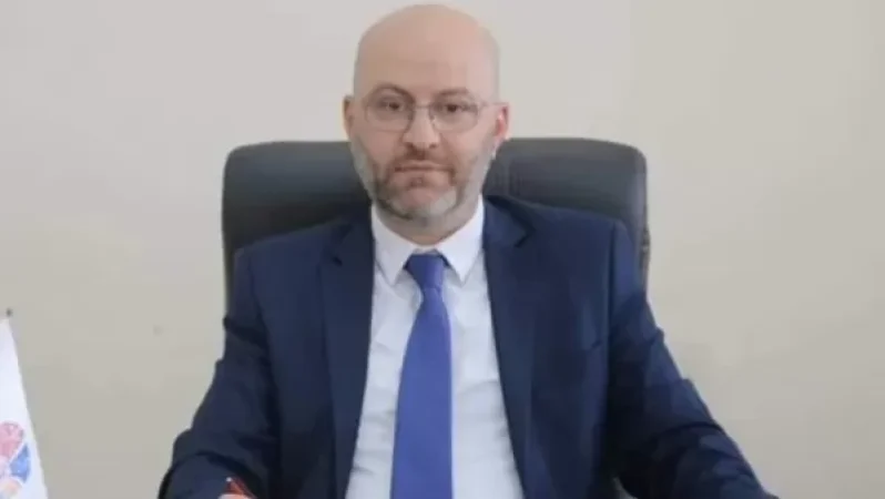 Ինչու է ազատման դիմում գրել Գյումրու փոխքաղաքապետը