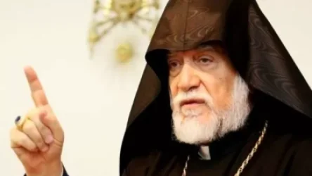 Հայ ազգն այսօր գտնվում է ամենավտանգավոր և ճակատագրական փուլում. Արամ Ա կաթողիկոս