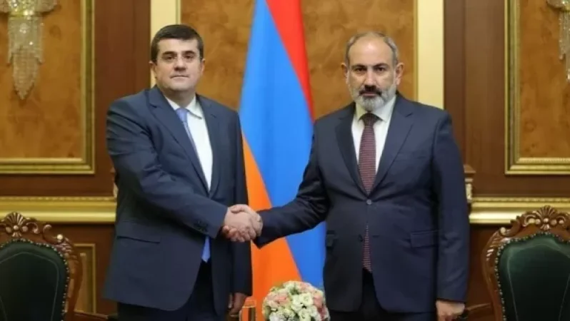 Փաշինյանը հանդիպել է Արցախի նախագահ Արայիկ Հարությունյանի հետ