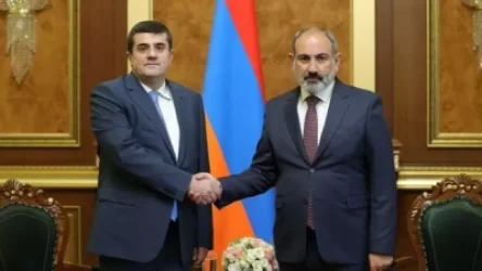 Փաշինյանը հանդիպել է Արցախի նախագահ Արայիկ Հարությունյանի հետ