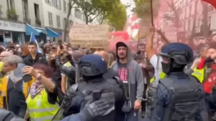 Փարիզում հազարավոր մարդիկ դուրս են եկել փողոց ընդդեմ թանկացումների