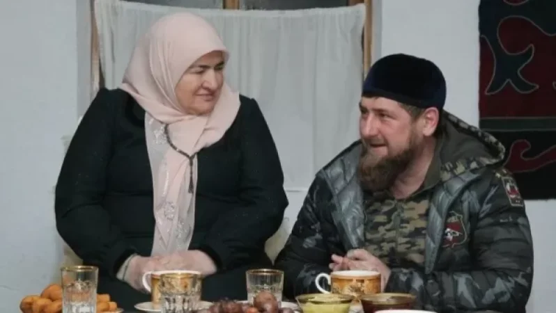 Պուտինը պարգևատրել է Կադիրովի մորը