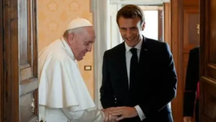 Մակրոնը խնդրանքով դիմել է Հռոմի պապին