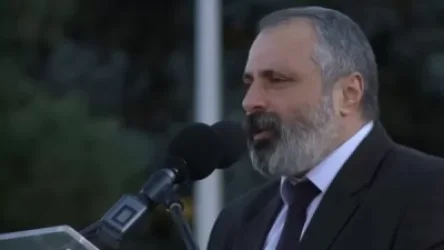 ՏԵՍԱՆՅՈՒԹ. «Հավատացեք, որ ի վիճակի ենք պաշտպանելու Արցախը». Բաբայանի ելույթը` Արցախի Վերածննդի հրապարակում