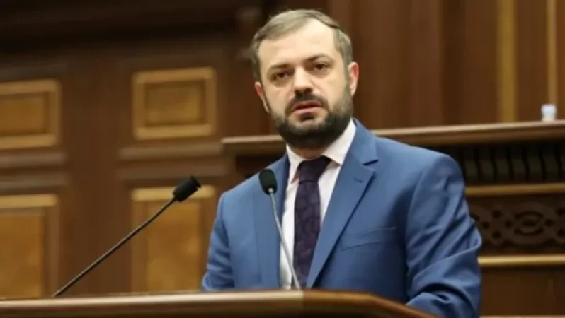 «Չեմ բացառում, որ մկնիկը մի հատ վերև, մի հատ ներքև է արել». Պապոյան