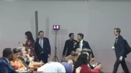 ՏԵՍԱՆՅՈՒԹ. Ռիշի Սունակը շտապ հեռացել է կոնֆերանսի սենյակից