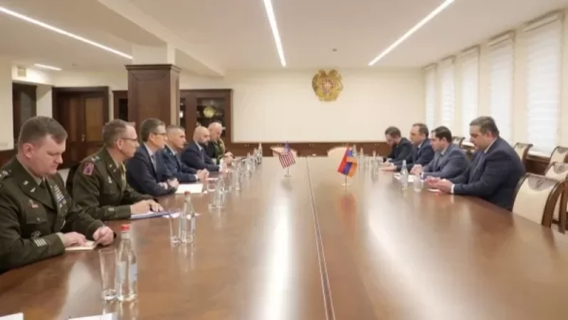 Ի՞նչ են քննարկել Պապիկյանն ու ամերիկացի գեներալը