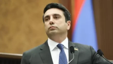 Ալեն Սիմոնյանի հայտարարությունը՝ երեք պատգամավորների հրաժարականների վերաբերյալ