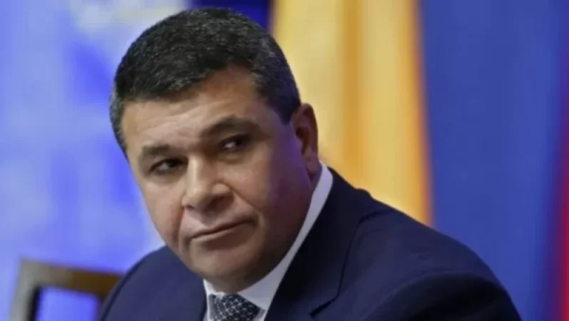 Քրեական հետապնդում․ Վ․ Գասպարյանի կինը գնդապետի կոչում է ստացել, 2 գերատեսչությունում պաշտոն է ունեցել, բայց աշխատանքի չի գնացել