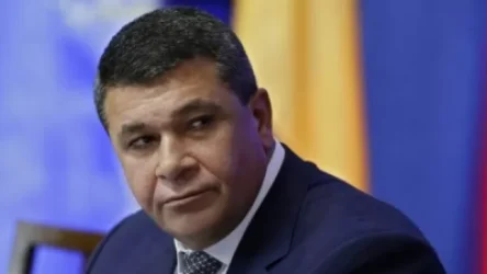 Քրեական հետապնդում․ Վ․ Գասպարյանի կինը գնդապետի կոչում է ստացել, 2 գերատեսչությունում պաշտոն է ունեցել, բայց աշխատանքի չի գնացել