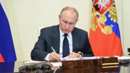 Պուտինն արգելել է ԼԳԲՏ քարոզչությունն երկրում. օրենքների փաթեթ է ստորագրվել