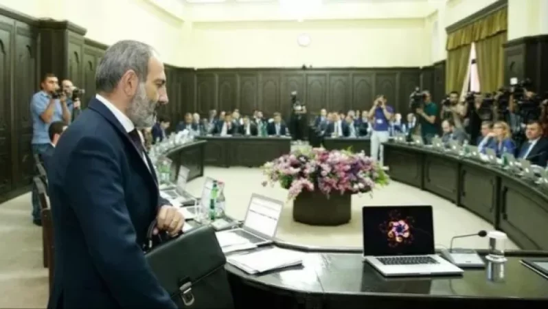 Պետբյուջեից գաղտնի որոշմամբ 5 նոր ամենագնաց են ձեռք բերել․ «Հրապարակ»