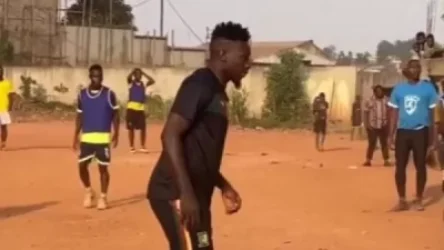 ՏԵՍԱՆՅՈՒԹ. Աշխարհի առաջնությունից` բակային ֆուտբոլ. դարպասապահ Օնանան Կամերուն է վերադարձել և տեղացիների հետ ֆուտբոլ խաղացել