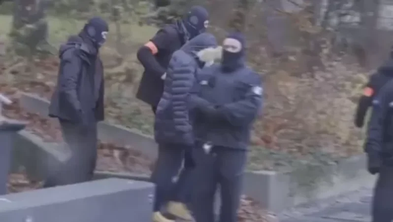 Գերմանիայում հեղաշրջում նախապատրաստելու համար կասկածվողների մոտ հայտնաբերվել է պաշտոնյաների անուններով ցուցակ