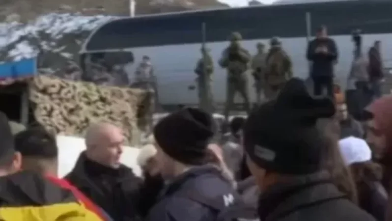 Ադրբեջանի կողմից երթուղու արգելափակման պատճառով չեն կայանում միջպետական ուղևորափոխադրումները