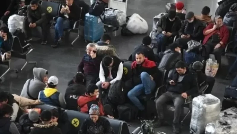 Ավելի քան հազար զբոսաշրջիկ մնացել է Վնուկովոյում