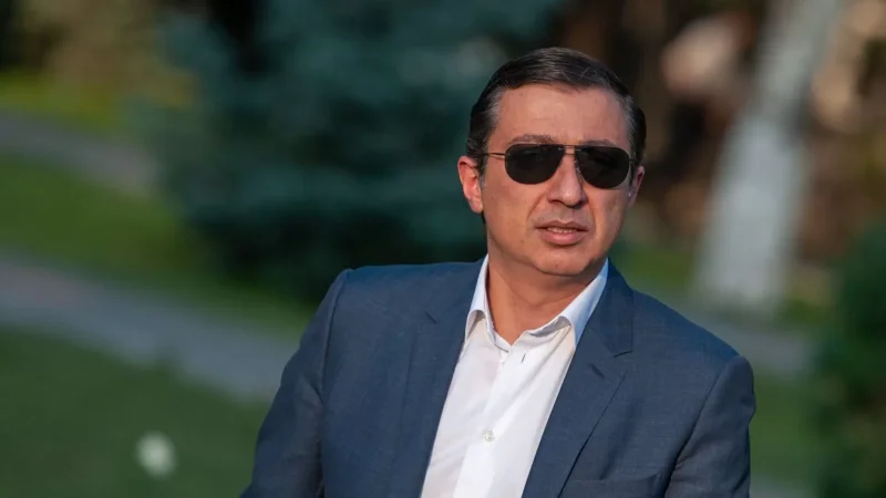 Հետախուզման մեջ գտնվող Միհրան Պողոսյանը Մոսկվայում բիզնեսով է զբաղվում․ «Հետք»