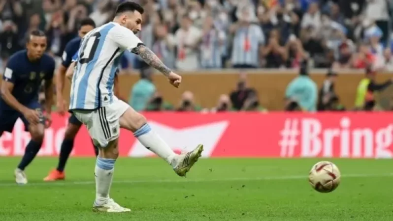 Video: 3:2. Messi Scores 2nd Goal in 109th Minute