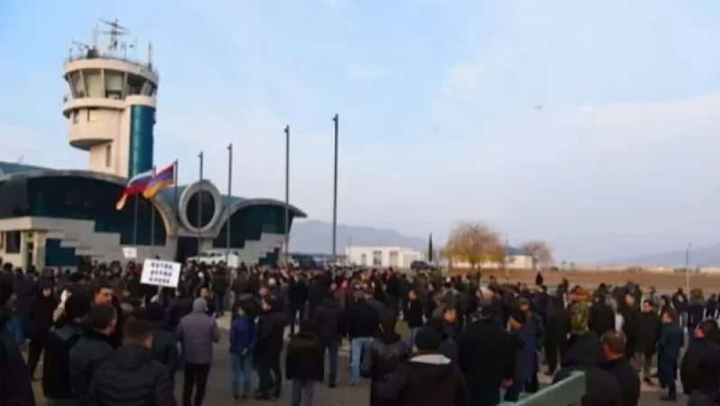 Արցախում ակցիայի մասնակիցների պատվիրակը հանդիպել է խաղաղապահների հետ