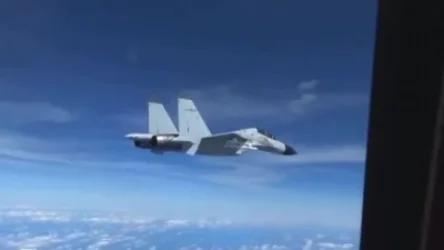 ՏԵՍԱՆՅՈՒԹ․ Ինչպես է չինական J-11 կործանիչը վտանգավոր մանևրել ԱՄՆ-ի RC-135 հետախուզական ինքնաթիռի կողքին