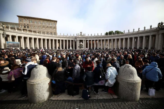 Հռոմի պապի վերջին հրաժեշտը՝ Սուրբ Պետրոսի հրապարակում