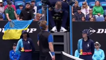 ՏԵՍԱՆՅՈՒԹ. Ուկրաինացի երկրպագուները վիրավորել և սադրել են ռուս թենիսիստին` Ավստրալիայի բաց առաջնության ընթացքում