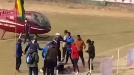 ՏԵՍԱՆՅՈՒԹ․ Նեպալում հարուստ զբոսաշրջիկը ուղղաթիռն իջեցրել է խաղադաշտ, ֆուտբոլասերները նրան և օդաչուին ծեծել են