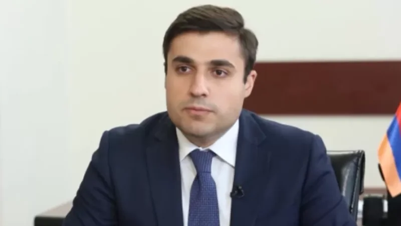 Գլխավոր հարկադիր կատարողի տեղակալ Արթուր Վարդանյանն ազատվել է պաշտոնից