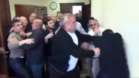 «ՔՊ» խմբակցությունը` Նոր Նորքի թաղապետարանում տեղի ունեցած ծեծկռտուքի մասին