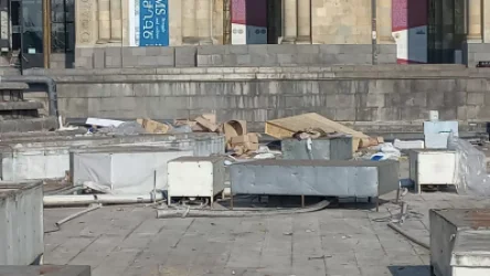 ԼՈՒՍԱՆԿԱՐՆԵՐ. Հրապարակի շատրվաններն` աղբի մեջ. քաղաքապետարանից մեկնաբանում են