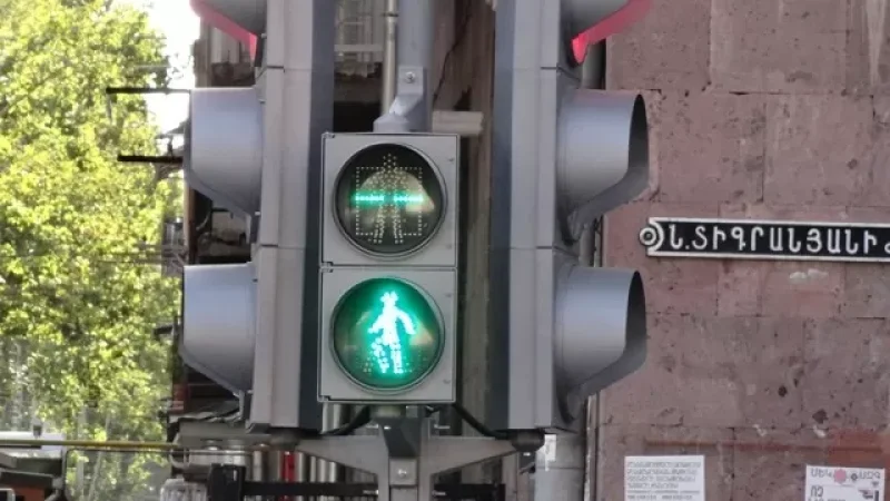 Լրացուցիչ սեկցիայով լուսացույցները անգամ անջատված վիճակում կունենան կարմիր եզրագիծ