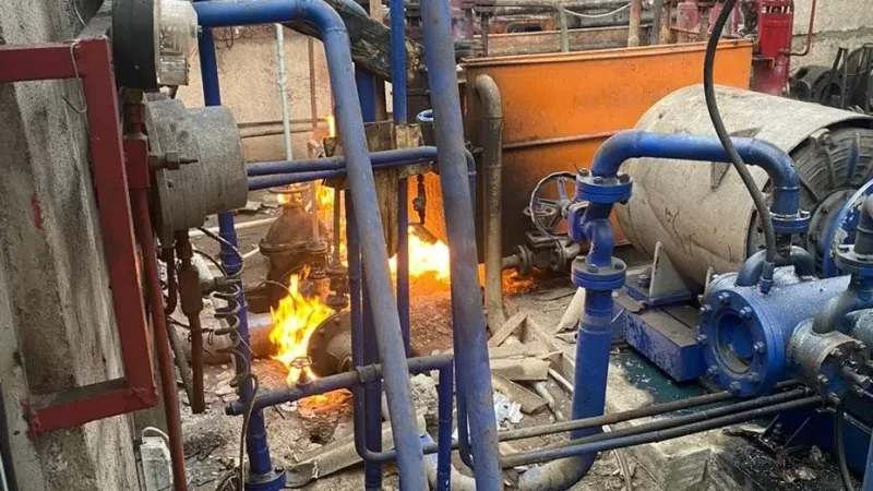 Photos: Explosion Damages Gas Station Roof and Pipelines, Casualties Reported