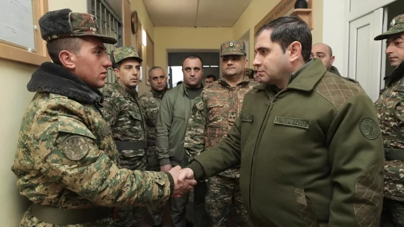 Սուրեն Պապիկյանի շրջայցերը ՊՆ զորամասեր կլինեն անակնկալ