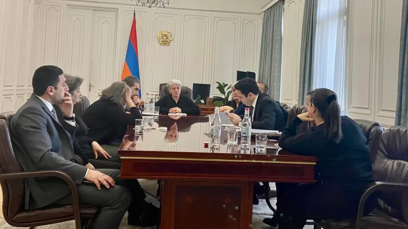 PHOTOS. "Details of the conversation are not public". Simonyan met with the parents of fallen servicemen