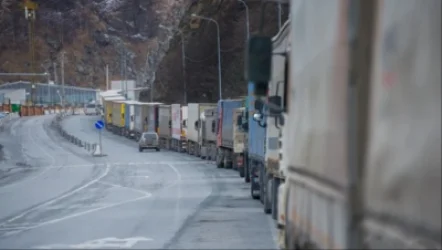 Ռազմավիրական ճանապարհին ավելի քան 1600 բեռնատար է կուտակվել