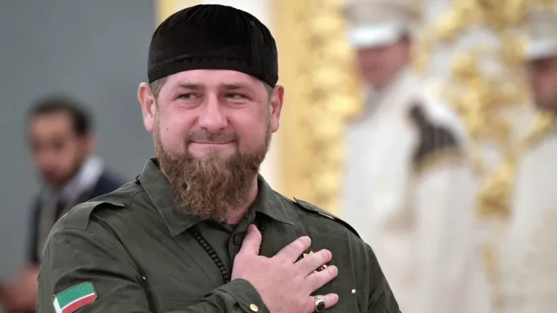 «Նա ծեր մարդ է, այնտեղ ինչ-որ մեկն ասել է նրան՝ ասա դա»․ Կադիրովը՝ Հռոմի պապի մասին