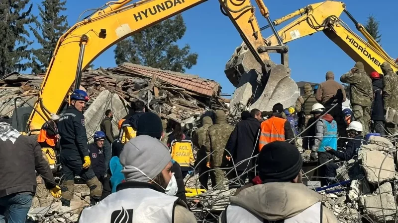 Տեսանք, թե մեր քաղաքացիներին փրկելիս որքան էին ուրախանում. Չավուշօղլուն շնորհակալություն հայտնեց հայ փրկարարներին