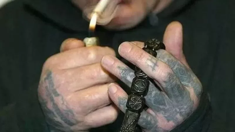 ՔԿՀ պաշտոնյան «օրենքով գողից» կաշառք վերցրել․ մանրամասներ