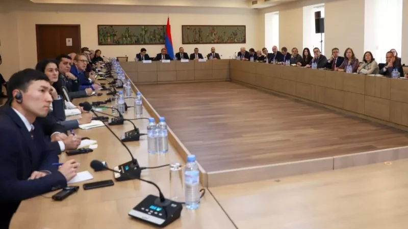 ՀՀ ԱԳՆ-ում օտարերկրյա դեսպաններին ներկայացվել է դիվերսիոն հարձակման մանրամասները