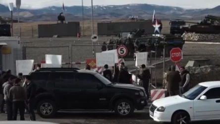 ՏԵՍԱՆՅՈՒԹ․ Ուզում ենք, որ մեր խաղաղությունն ապահովեք․ բողոքի ակցիա Ստեփանակերտում