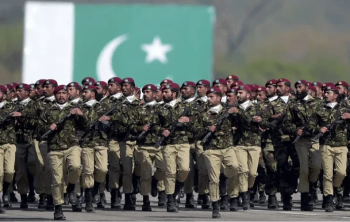 Հնդկաստանը հայտարարել է՝ Պակիստանն իր զորքերը տեղափոխում է առաջապահ դիրքեր