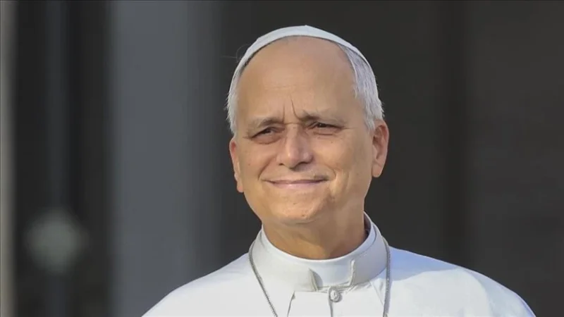 Հռոմի Պապ Լեո XIV-ը Թուրքիայում է. նա ծաղկեպսակ է դրել Աթաթուրքի դամբարանին