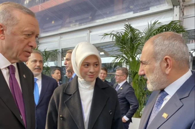 Փաշինյանը Բուդապեշտում զրուցել է Էրդողանի և այլ պաշտոնյանների հետ