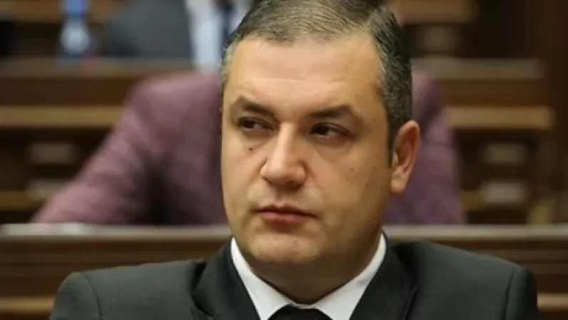 Ամեն պատգամավոր ամսական լրացուցիչ 50 000 դրամ է ստանում. ի՞նչ է առաջակում Ուրիխանյանը